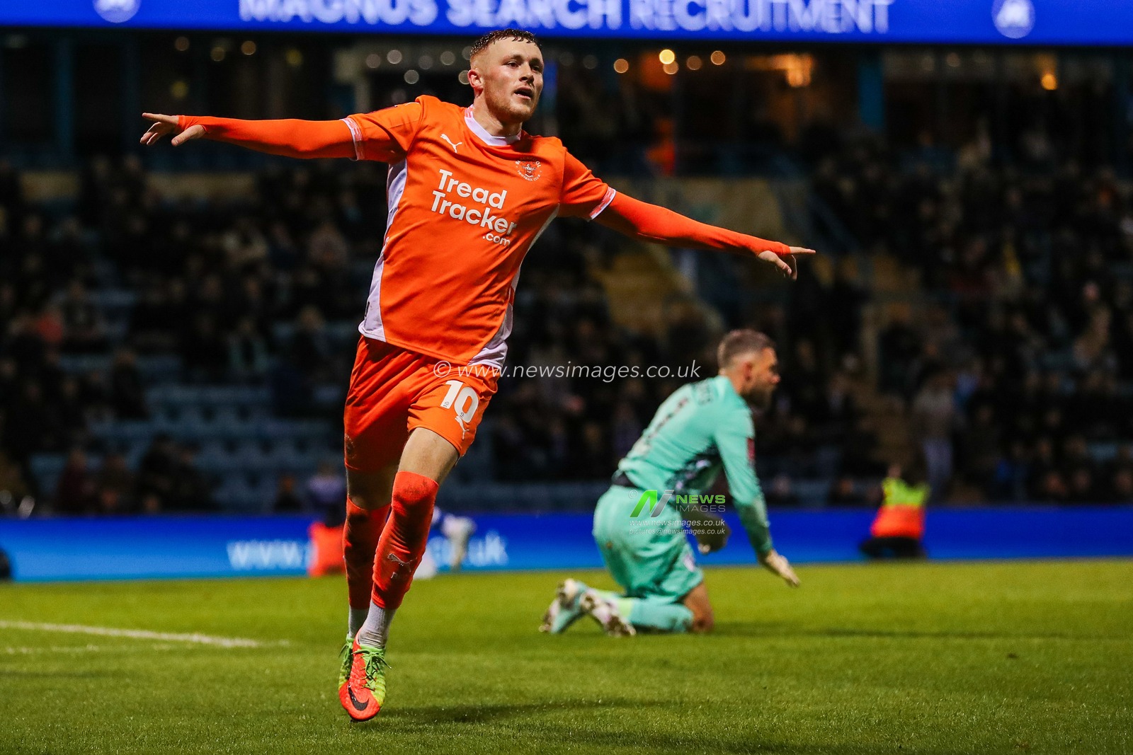 Sonny Carey of Blackpool celebrates his goal to make it 0-2 during the Emirates FA Cup First Round match Gillingham vs Blackpool at MEMS Priestfield Stadium, Gillingham, United Kingdom, 2nd November 2024

(Photo by Izzy Poles/News Images)