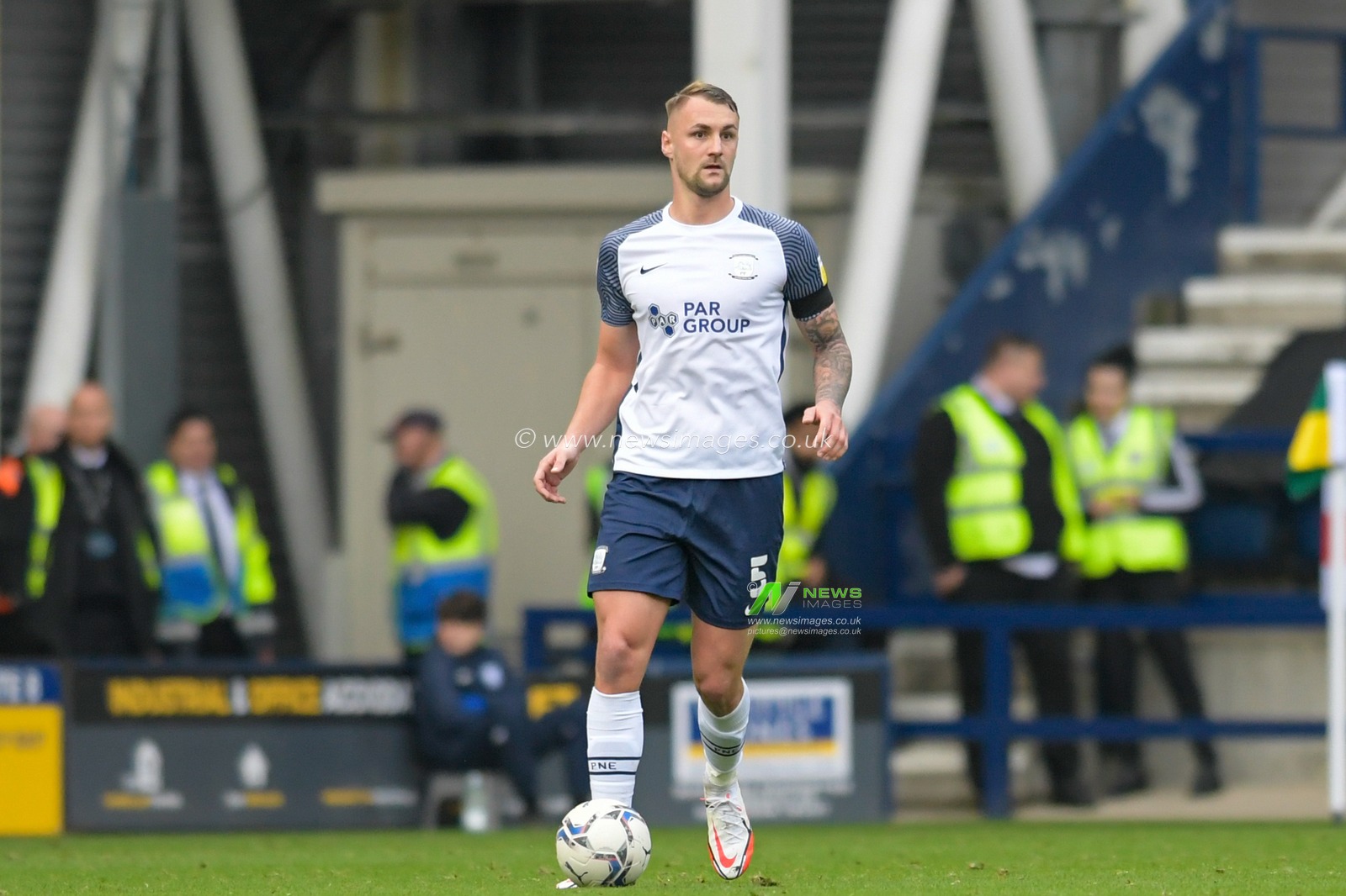 Patrick Bauer #5 of Preston North End looks for a passing option