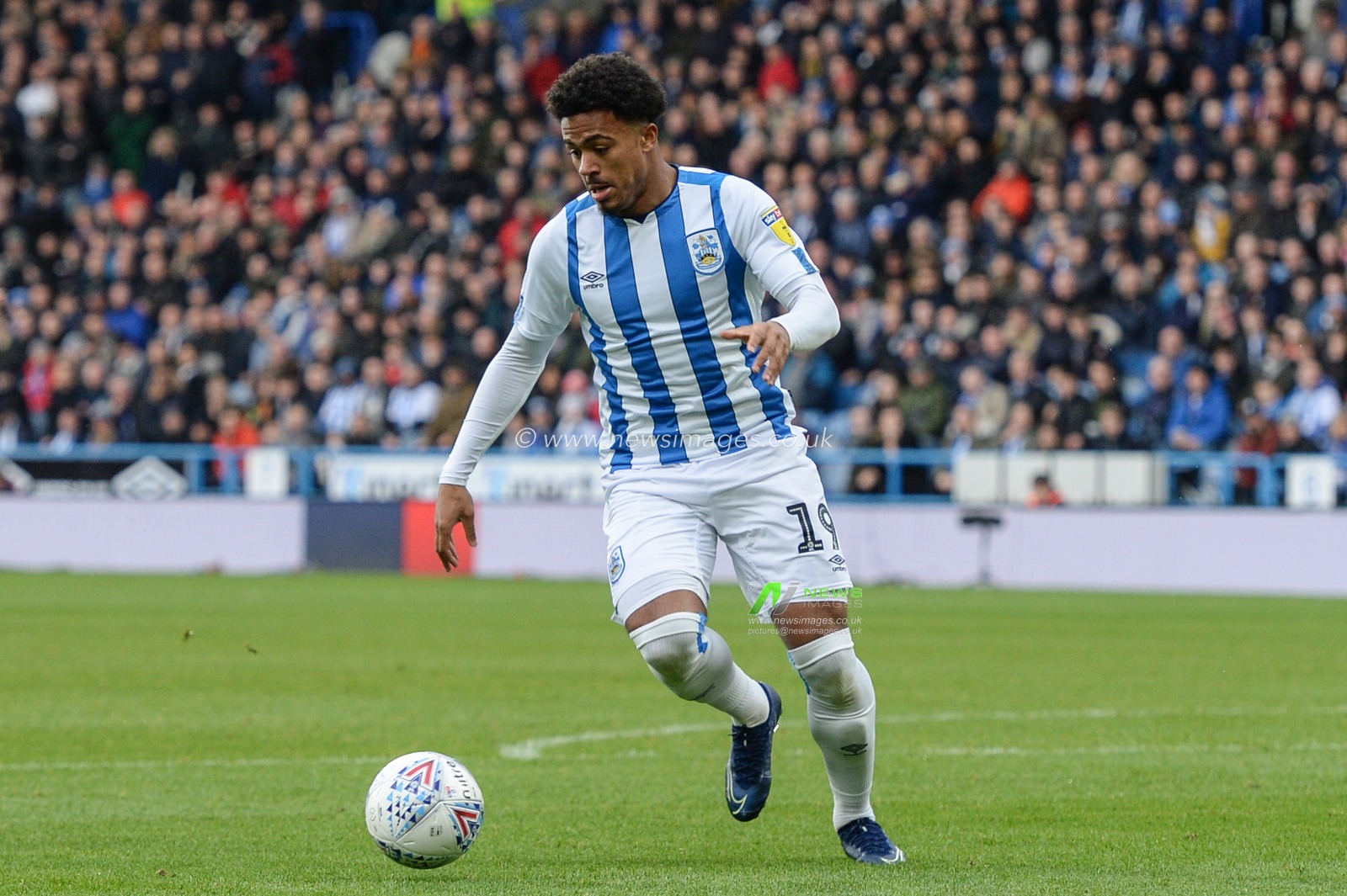7th December 2019, John Smith's Stadium, Huddersfield, England; Sky Bet Championship, Huddersfield Town v Leeds United : Josh Koroma (19) of Huddersfield Town 

Credit: Dean Williams/News Images