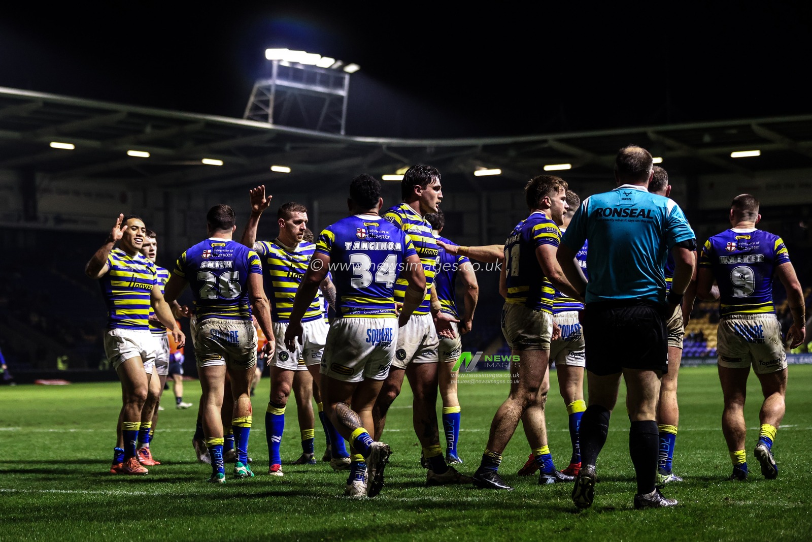Toby King of Warrington Wolves celebrates with his teammates after going over for a try during the Betfred Challenge Cup match Warrington Wolves vs Sheffield Eagles at The Halliwell Jones Stadium, Warrington, United Kingdom on 06 February 2026

(Photo by Alfie Cosgrove/News Images)