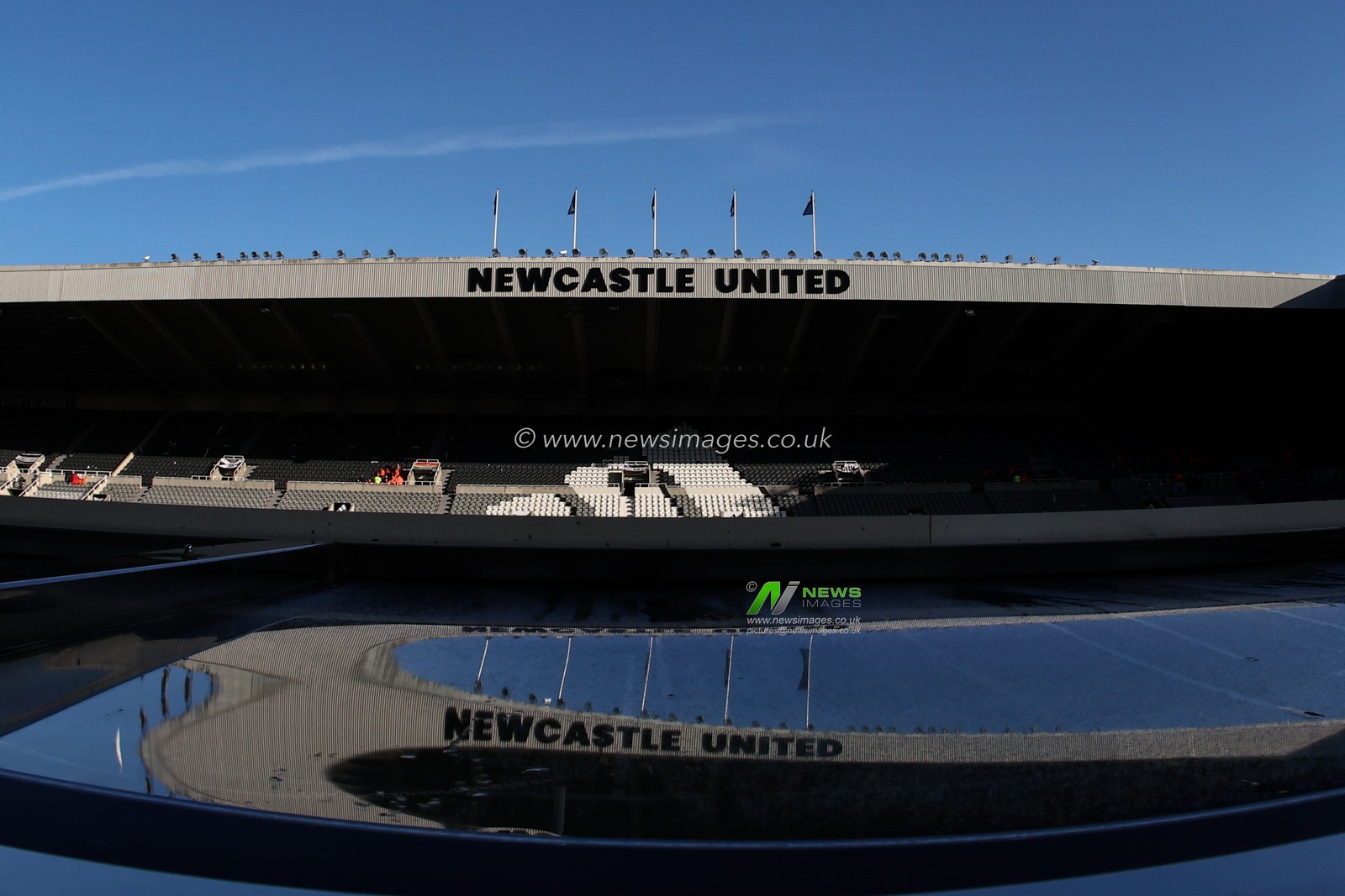 The sun beats down on St Jamesâ€™ Park casting shadows on the pitch ahead of the Premier League match Newcastle United vs Fulham at St. James's Park, Newcastle, United Kingdom, 1st February 2025

(Photo by Mark Cosgrove/News Images)