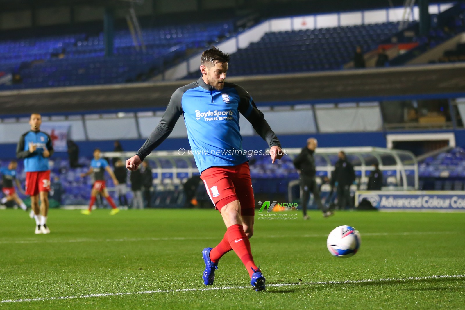 Lukas Jutkiewicz #10 of Birmingham City takes a shot during the warm up