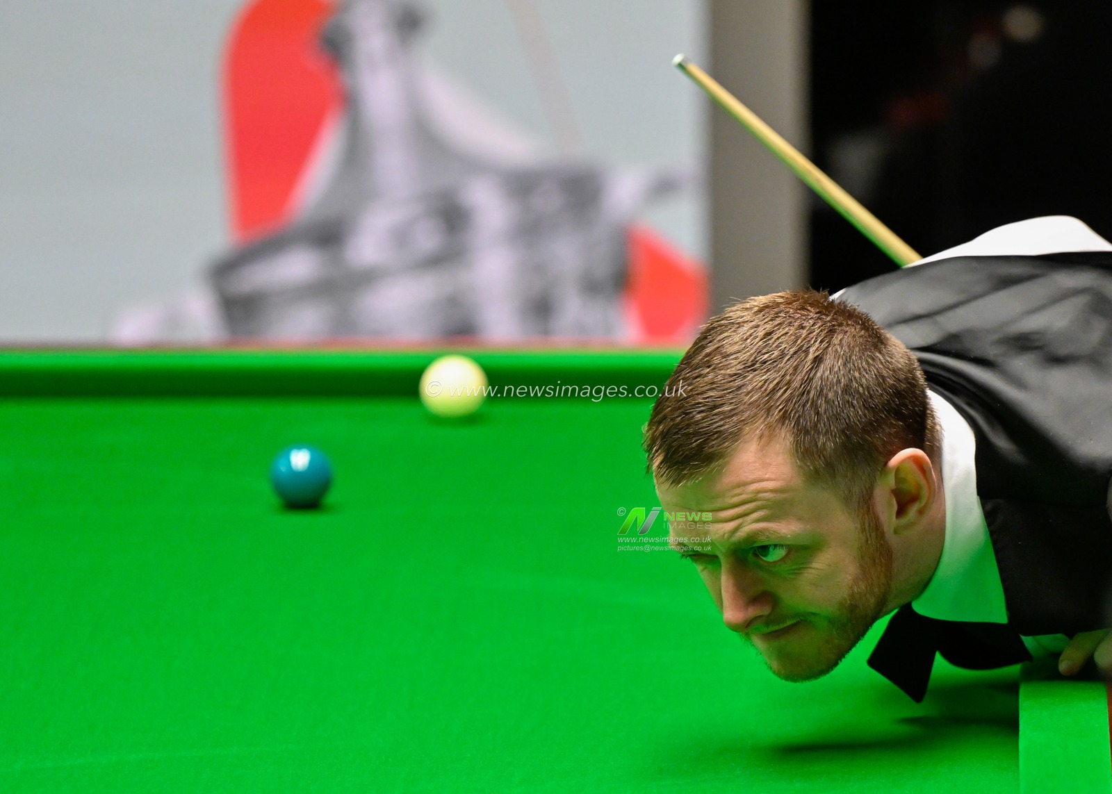 Mark Allen looks over the table, during the Cazoo World Championships 2024 at Crucible Theatre, Sheffield, United Kingdom, 28th April 2024

(Photo by Cody Froggatt/News Images)