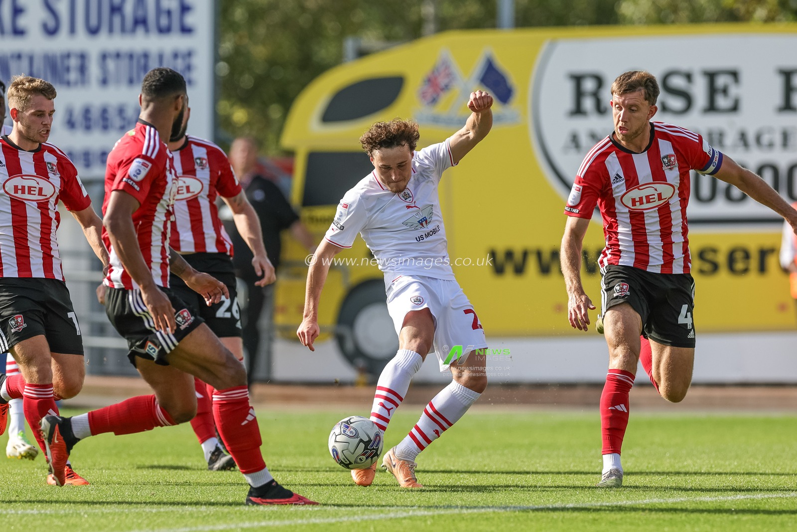 Callum Styles #20 of Barnsley shoots on goal during the Sky Bet League 1 match Exeter City vs Barnsley at St James' Park, Exeter, United Kingdom, 7th October 2023

(Photo by Mark Cosgrove/News Images)