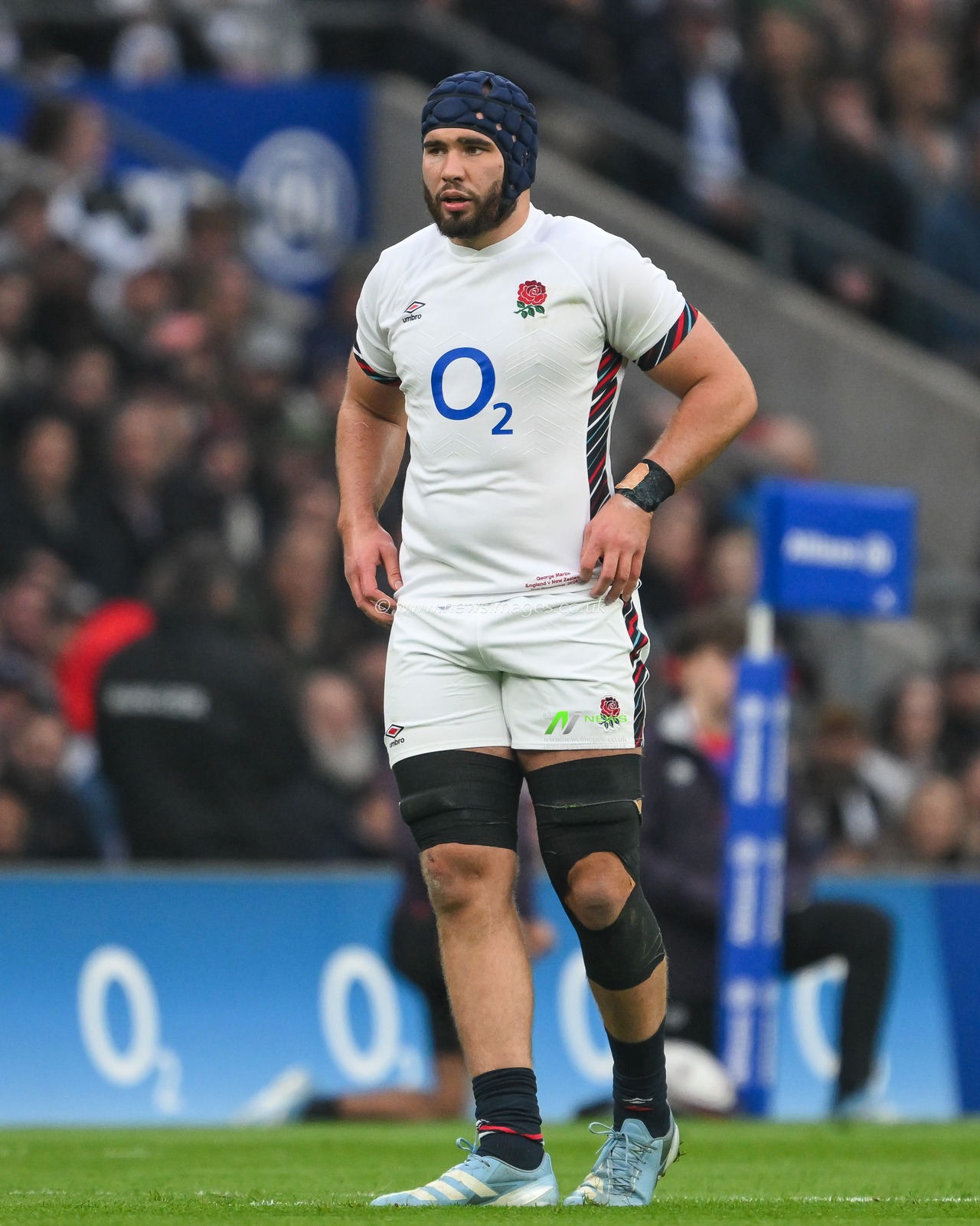 George Martin of England during the Autumn Nations Series match England vs New Zealand at Allianz Stadium,, Twickenham, United Kingdom, 2nd November 2024

(Photo by Craig Thomas/News Images)
