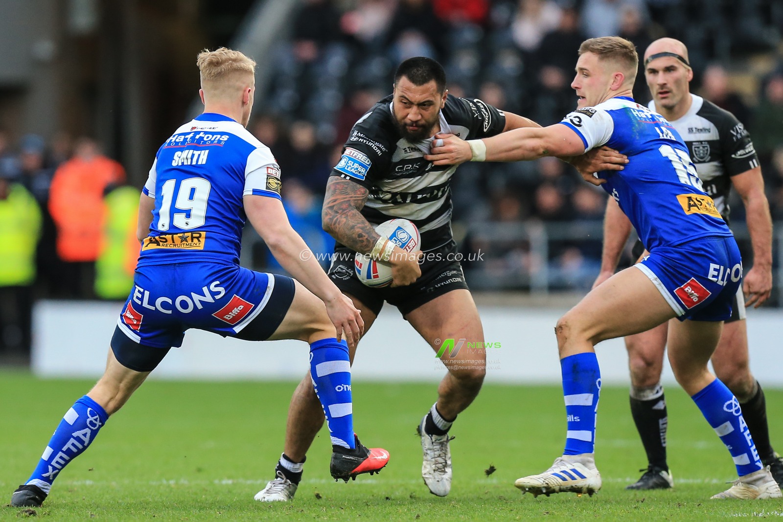 16th February 2020, KC Stadium, Hull, England; Betfred Super League, Hull FC v Saint Helens : Ligi Sao (13) of Hull FC runs at the St Helens defence