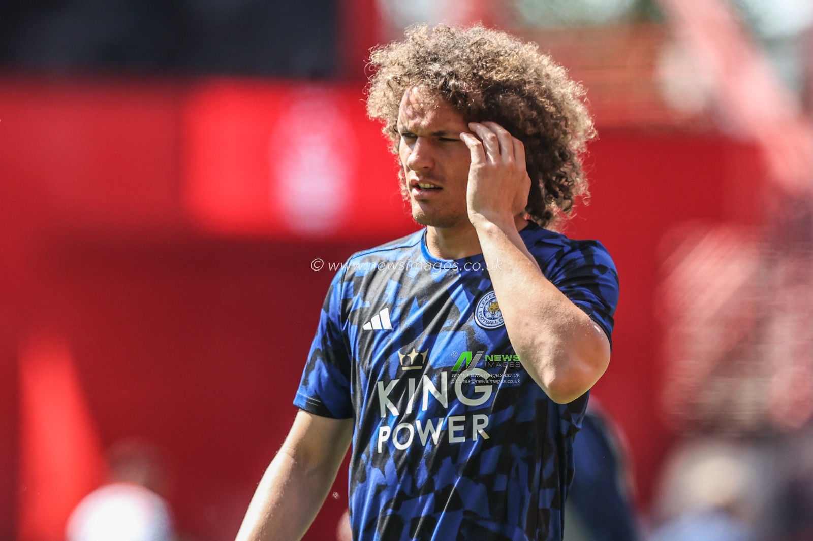 Wout Faes of Leicester City in the pregame warmup session during the Premier League match Nottingham Forest vs Leicester City at City Ground, Nottingham, United Kingdom, 11th May 2025

(Photo by Alfie Cosgrove/News Images)