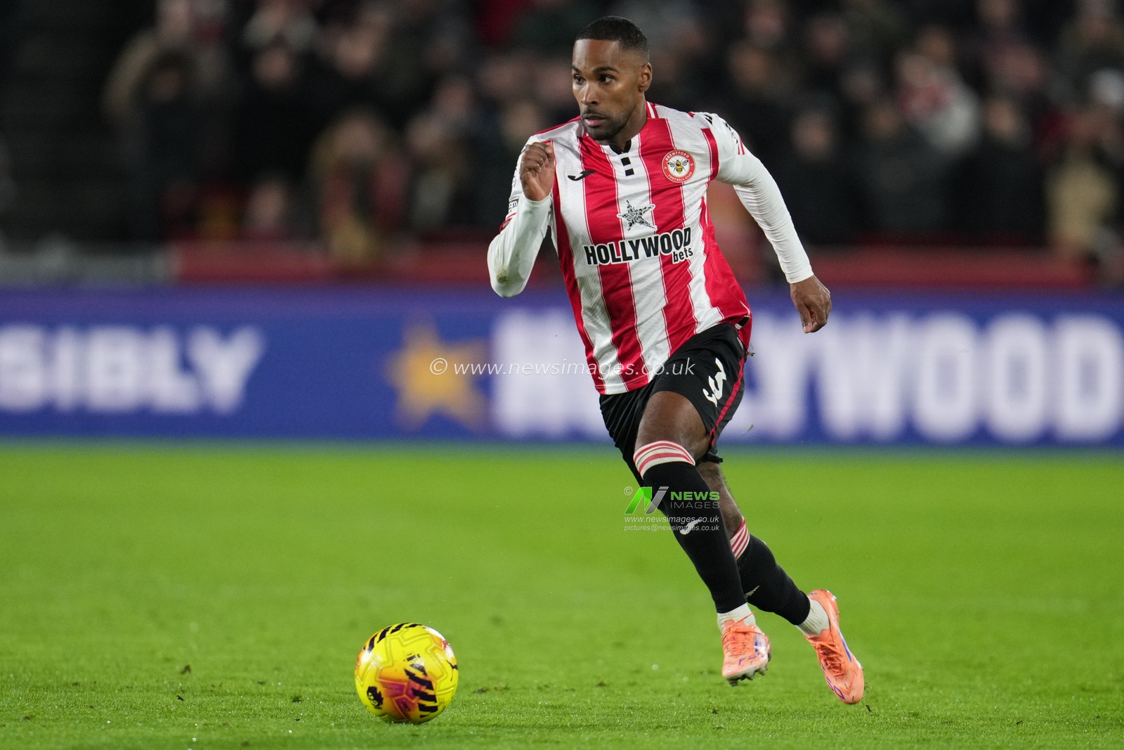 Rico Henry of Brentford on the ball during the Premier League match Brentford vs Tottenham Hotspur at The Gtech Community Stadium, London, United Kingdom, 1st January 2026

(Photo by Harvey Murphy/News Images)

*** GER AUT SUI OUT ***