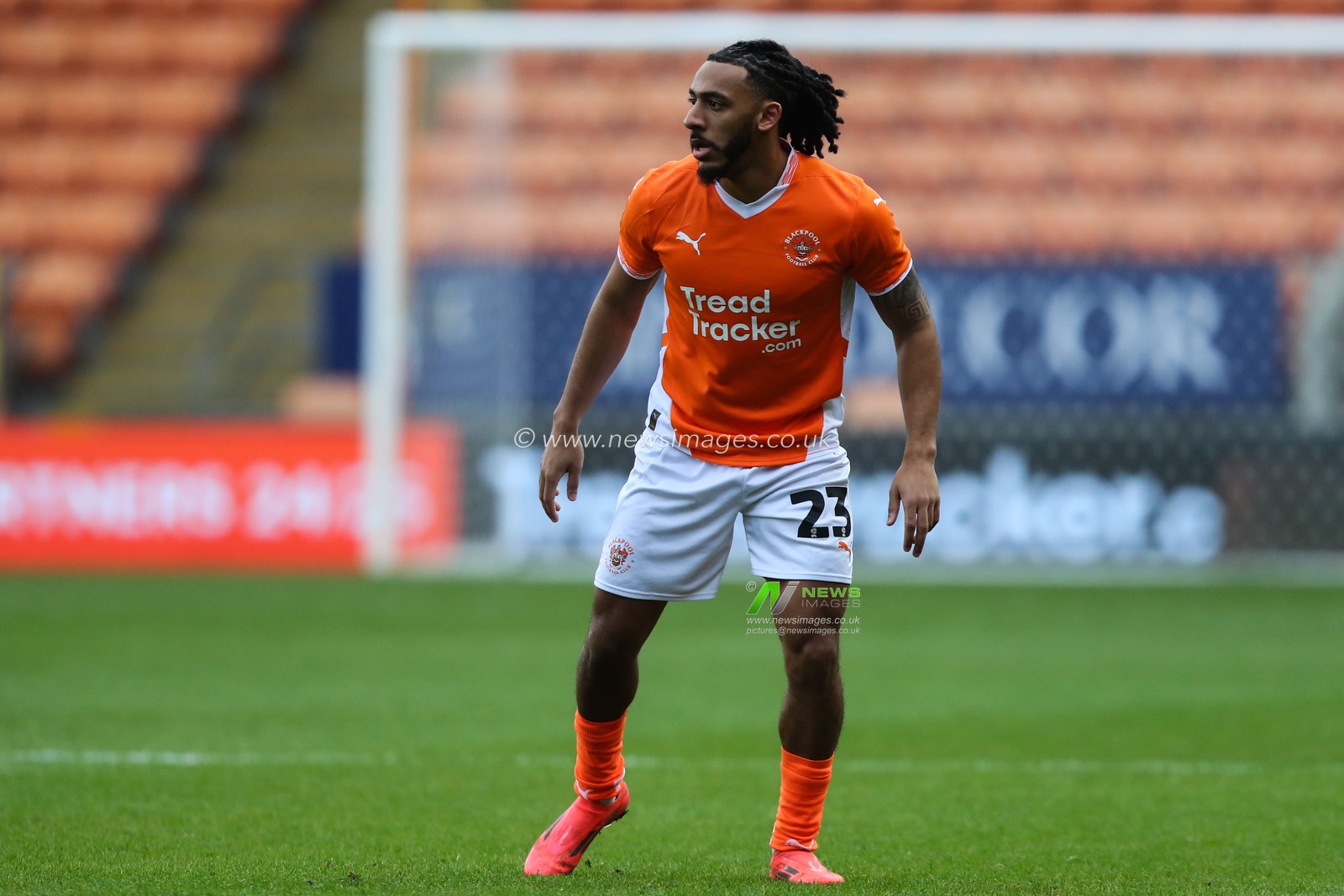 Dom Thompson of Blackpool during the Emirates FA Cup 2nd Round match Blackpool vs Birmingham City at Bloomfield Road, Blackpool, United Kingdom, 1st December 2024

(Photo by Gareth Evans/News Images)