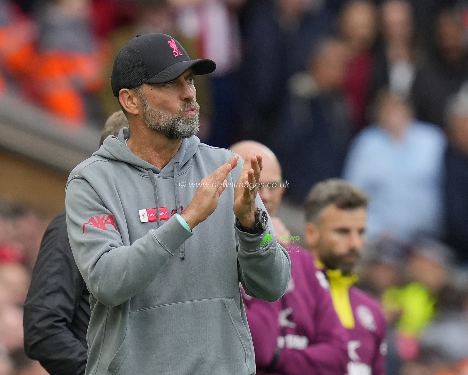 Jurgen Klopp manager of Liverpool applauds his team during the Premier League match Liverpool vs Brentford at Anfield, Liverpool, United Kingdom, 6th May 2023

(Photo by Steve Flynn/News Images)