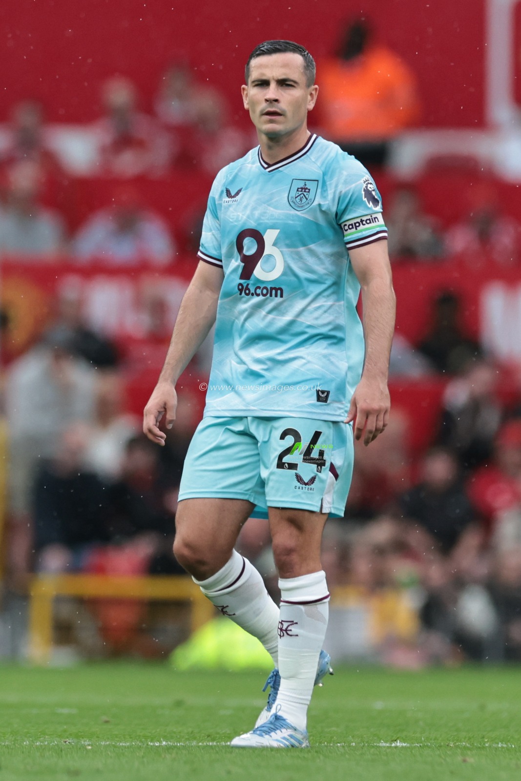 Josh Cullen of Burnley during the Premier League match Manchester United vs Burnley at Old Trafford, Manchester, United Kingdom, 30th August 2025

(Photo by Mark Cosgrove/News Images)