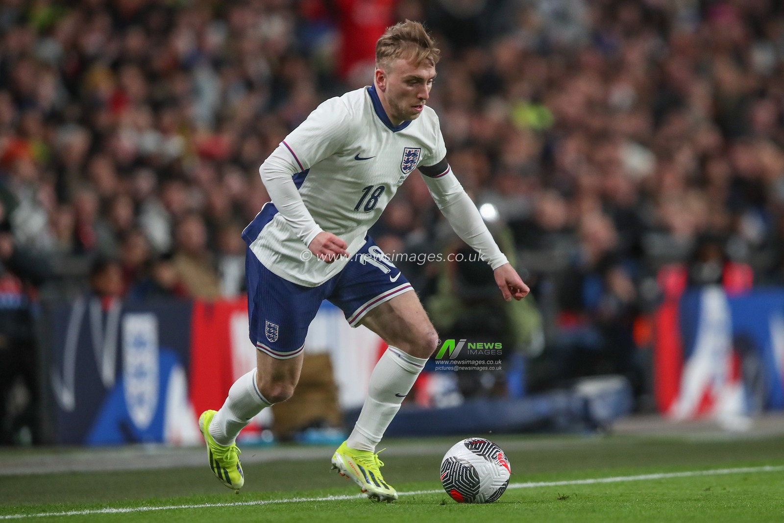 Jarrod Bowen of England breaks with the ball during the International Friendly match England vs Brazil at Wembley Stadium, London, United Kingdom, 23rd March 2024

(Photo by Gareth Evans/News Images)