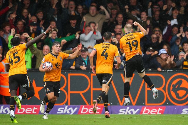 Sky Bet League 1 Cambridge United v Blackpool
