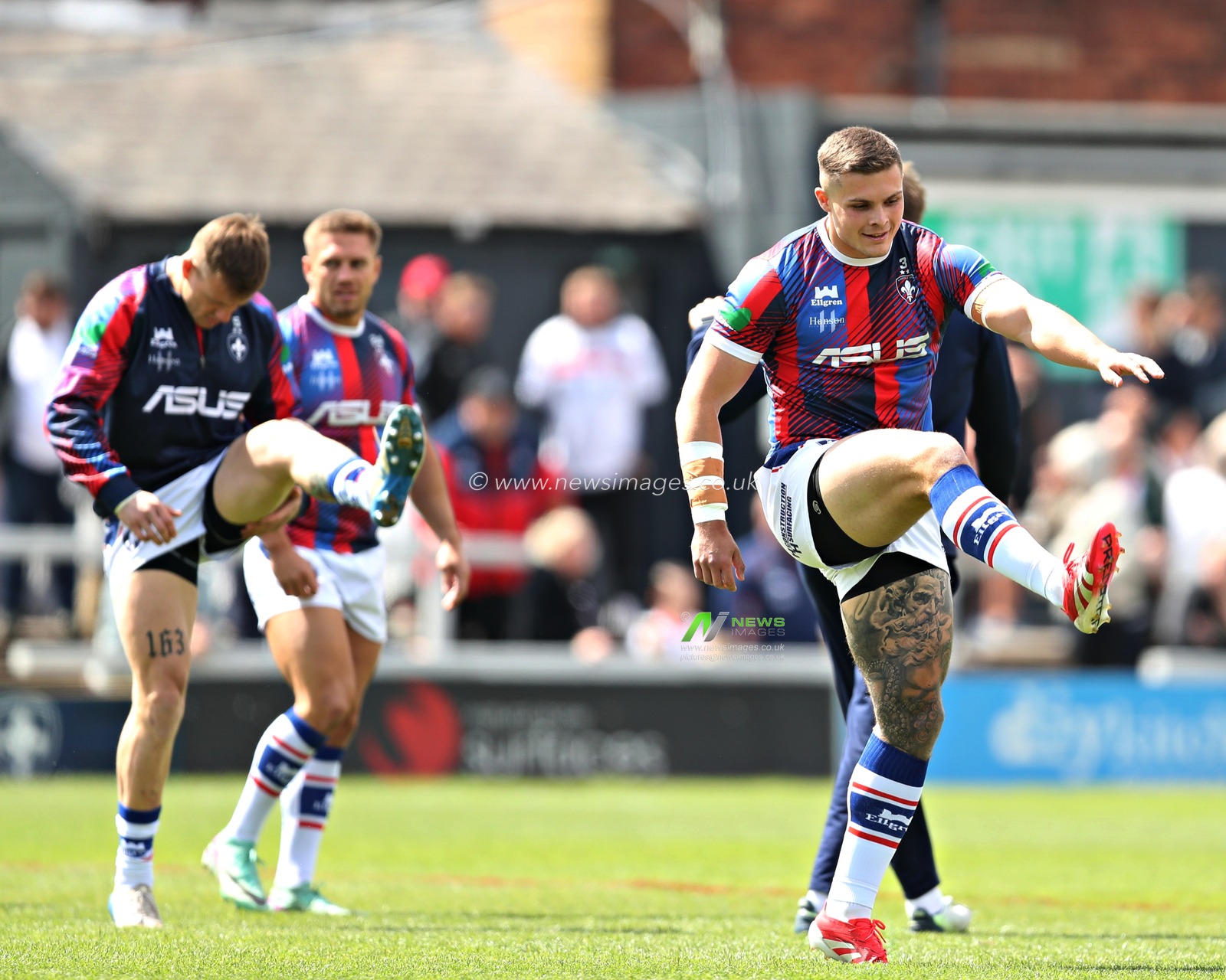 Cameron Scott of Wakefield Trinity before the Betfred Super League match Wakefield Trinity vs Salford Red Devils at DIY Kitchens Stadium, Wakefield, United Kingdom, 25th May 2025

(Photo by Sam Eaden/News Images)