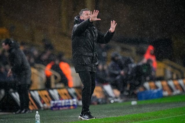 Rob Edwards manager of Wolverhampton Wanderers gives his team instructions  during the Premier League match Wolverhampton Wanderers vs Aston Villa at Molineux, Wolverhampton, United Kingdom on 27 February 2026

(Photo by Maynard Manyowa/News Images)