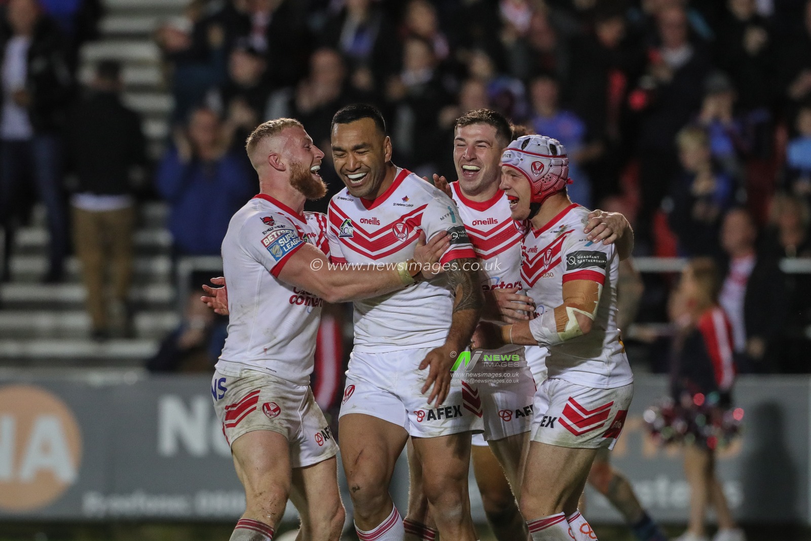 27th September 2019, Totally Wicked Stadium, St Helens, England; Betfred Super League Semi Final, Saint Helens v Wigan Warriors : Zeb Taia (11) of St Helens celebrates his try 

Credit: Mark Cosgrove/News Images
