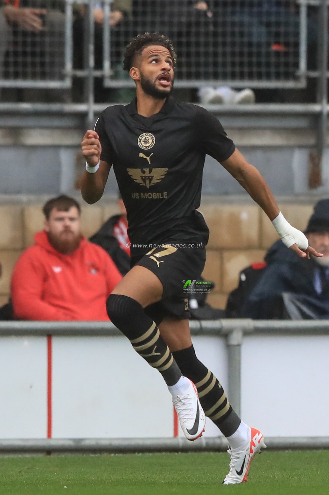 Devante Cole #44 of Barnsley during the Sky Bet League 1 match Leyton Orient vs Barnsley at Matchroom Stadium, London, United Kingdom, 21st October 2023

(Photo by Alfie Cosgrove/News Images)