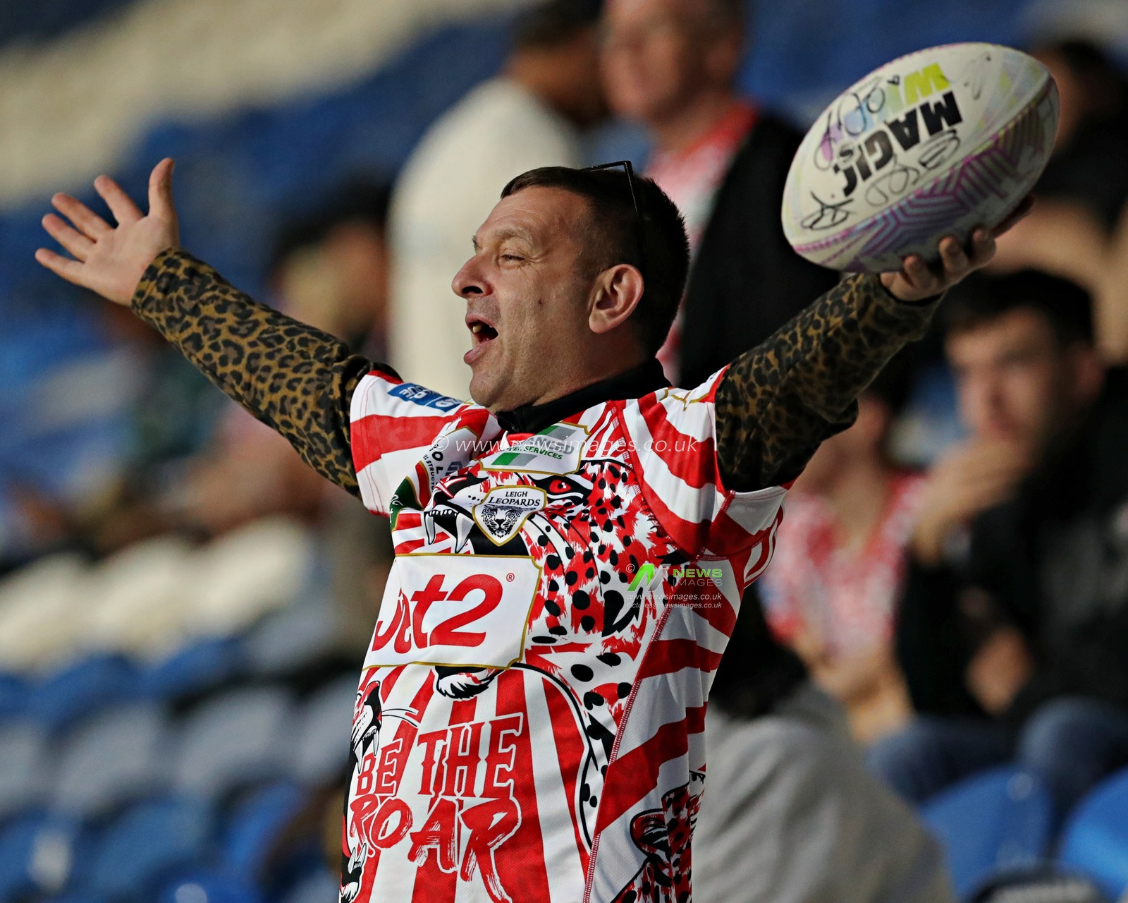 A Leigh fan during the Betfred Super League Round 13 match Huddersfield Giants vs Leigh Leopards at John Smith's Stadium, Huddersfield, United Kingdom, 29th May 2025(Photo by Sam Eaden/News Images)