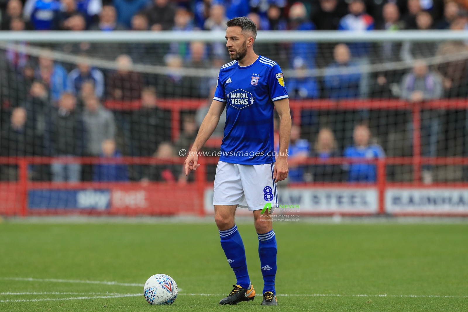 20th October 2019, The Wham Stadium, Accrington, England; Sky Bet League 1, Accrington Stanley v Ipswich Town : Cole Skuse of Ipswich Town with the ball 

Credit: Mark Cosgrove/News Images