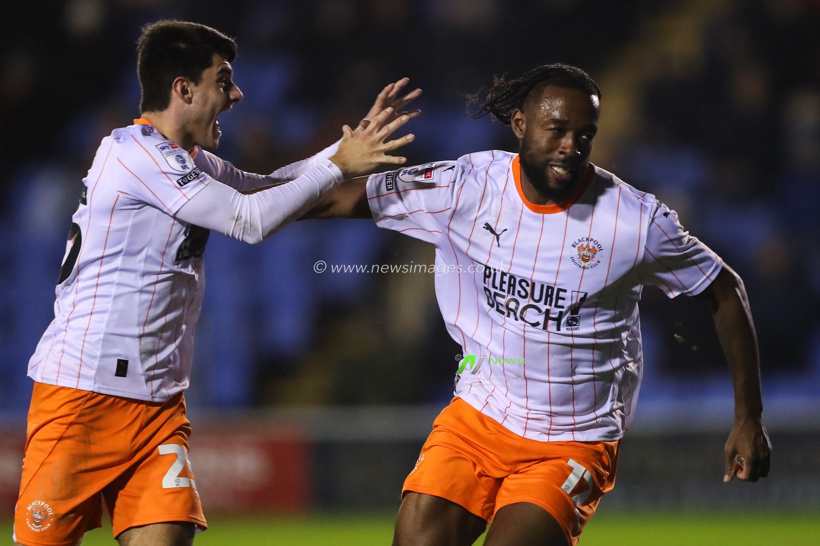 Josh Onomah of Blackpool celebrates his goal to make it 1-2 during the Sky Bet League 1 match Shrewsbury Town vs Blackpool at Croud Meadow, Shrewsbury, United Kingdom, 4th December 2024

(Photo by Gareth Evans/News Images)