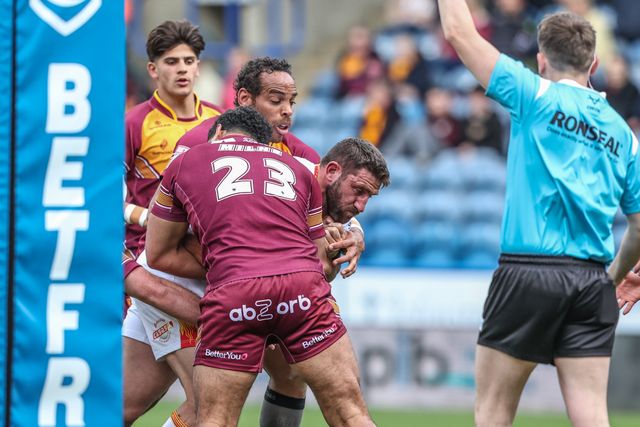 Betfred Super League Huddersfield Giants v Catalans Dragons