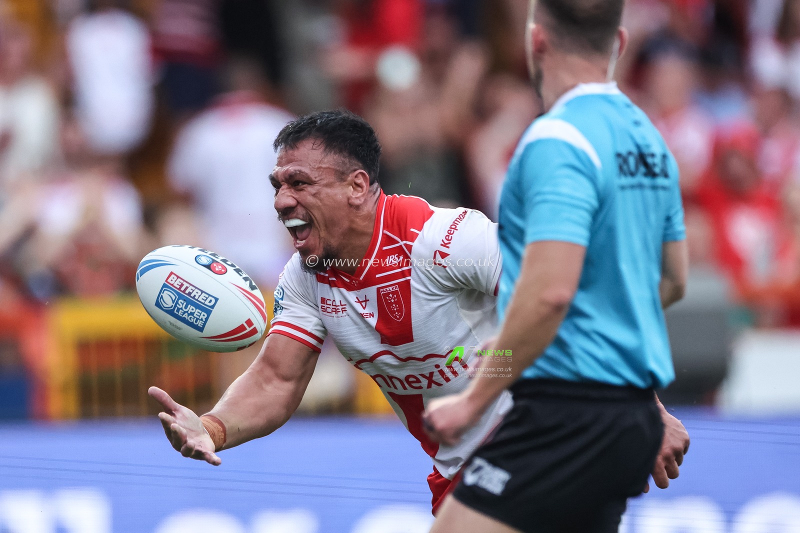 Sauaso Sue of Hull KR celebrates his try during the Betfred Super League Round 14 Hull KR vs Catalans Dragons at Sewell Group Craven Park, Kingston upon Hull, United Kingdom, 13th June 2025

(Photo by Mark Cosgrove/News Images)