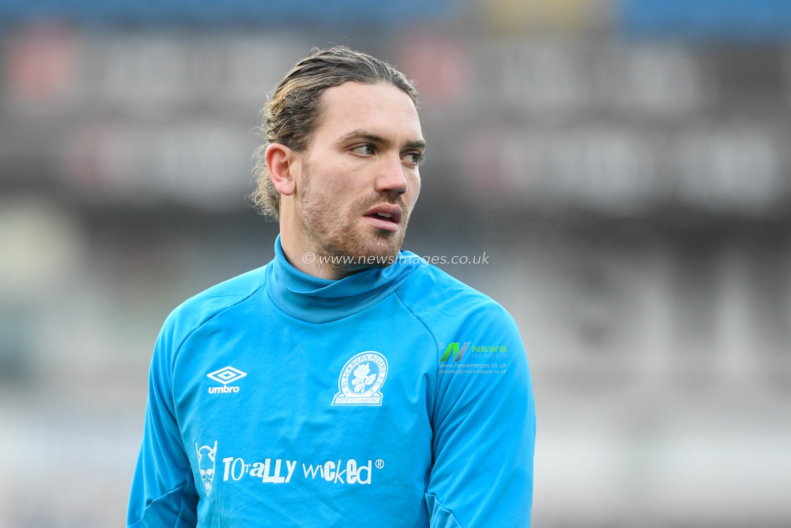 Sam Gallagher #9 of Blackburn Rovers warming up before the game