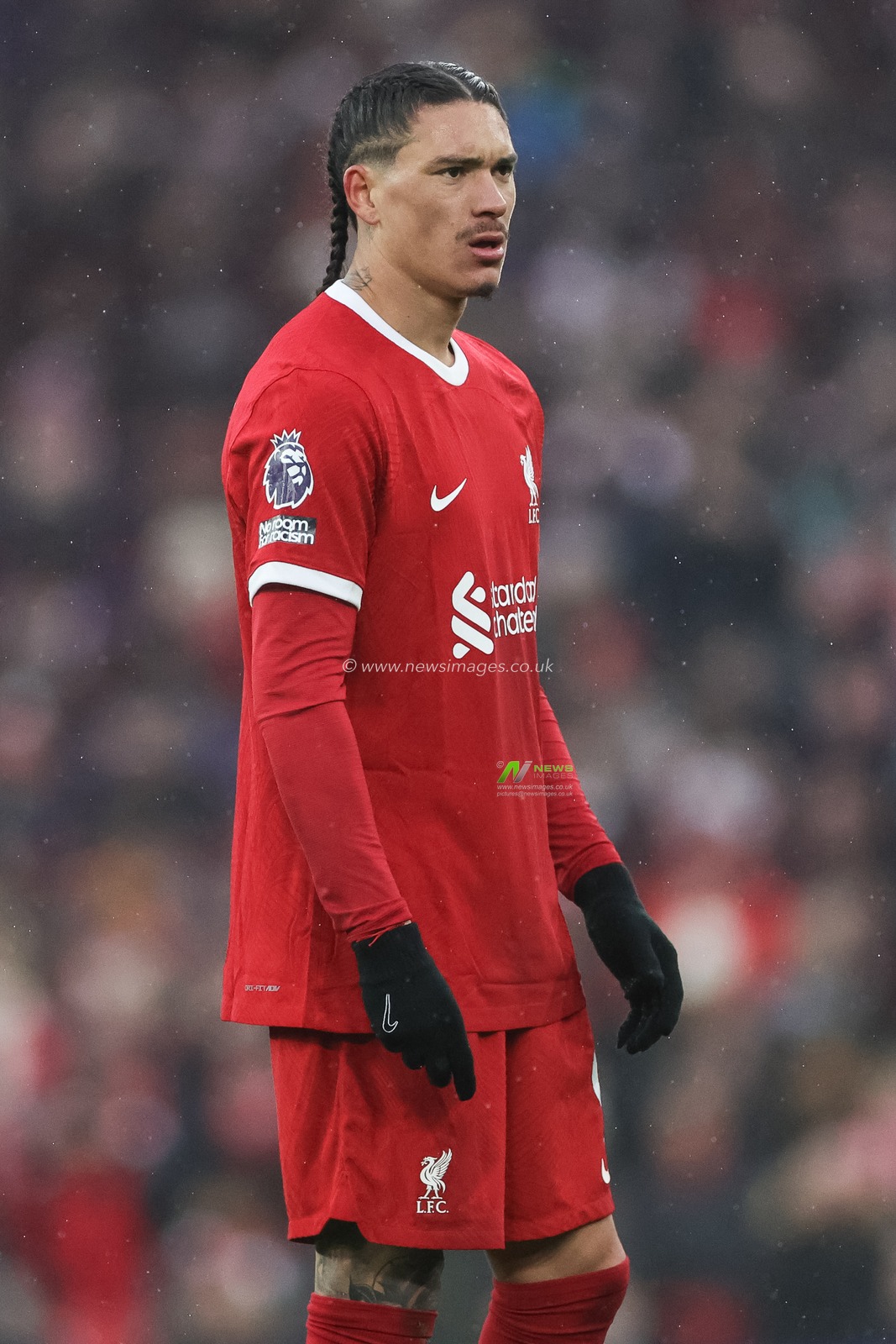 Darwin NÃºÃ±ez #9 of Liverpool during the Premier League match Liverpool vs Fulham at Anfield, Liverpool, United Kingdom, 3rd December 2023

(Photo by Mark Cosgrove/News Images)