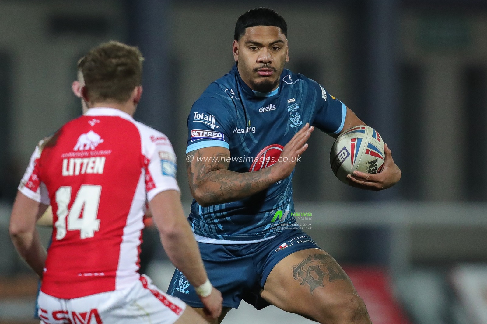 Thomas Mikaele #18 of Warrington Wolves in action during the Betfred Super League Round 4 match Hull KR vs Warrington Wolves at Sewell Group Craven Park, Kingston upon Hull, United Kingdom, 10th March 2023

(Photo by James Heaton/News Images)