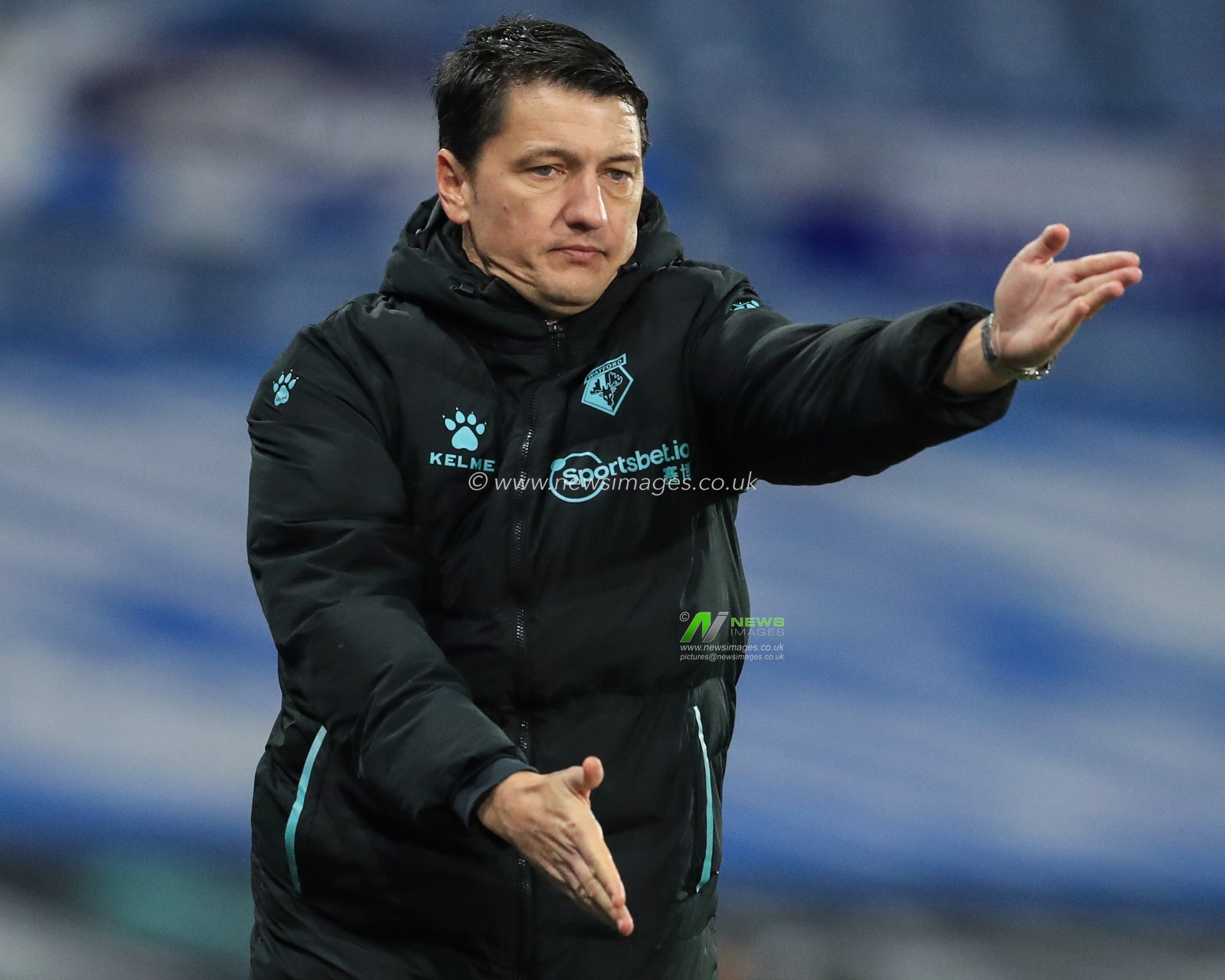 Vladimir IviÄ‡ manager of Watford gives his team instructions