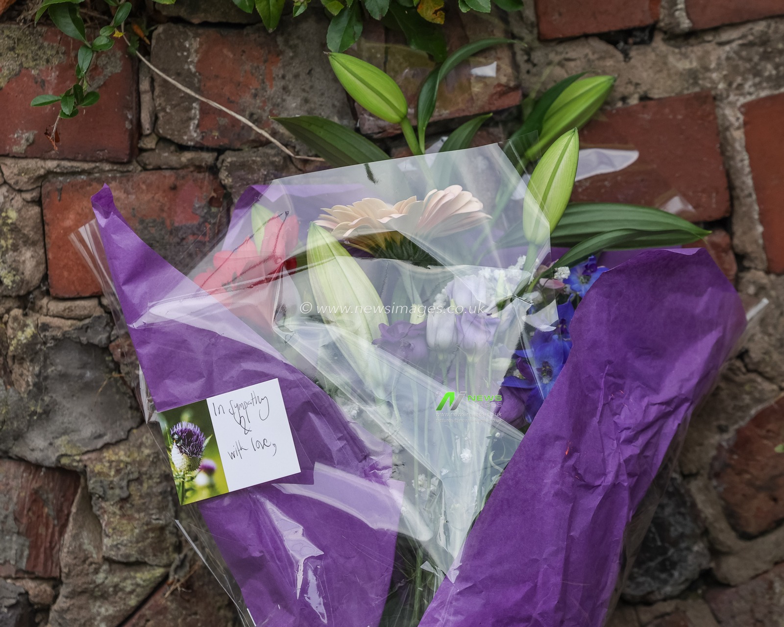 A bunch of flowers are laid at the scene with a note on saying “In sympathy & with love during the Manchester synagogue attack at Manchester Synagogue, Manchester, United Kingdom, 2nd October 2025

(Photo by Mark Cosgrove/News Images)