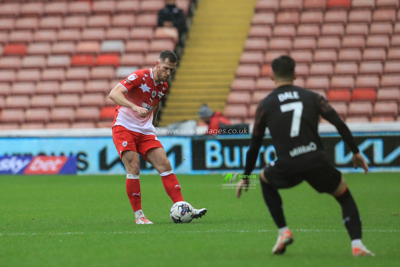Jamie McCart #26 of Barnsley passes the ball during the Sky Bet League 1 match Barnsley vs Blackpool at Oakwell, Barnsley, United Kingdom, 30th September 2023

(Photo by Alfie Cosgrove/News Images)