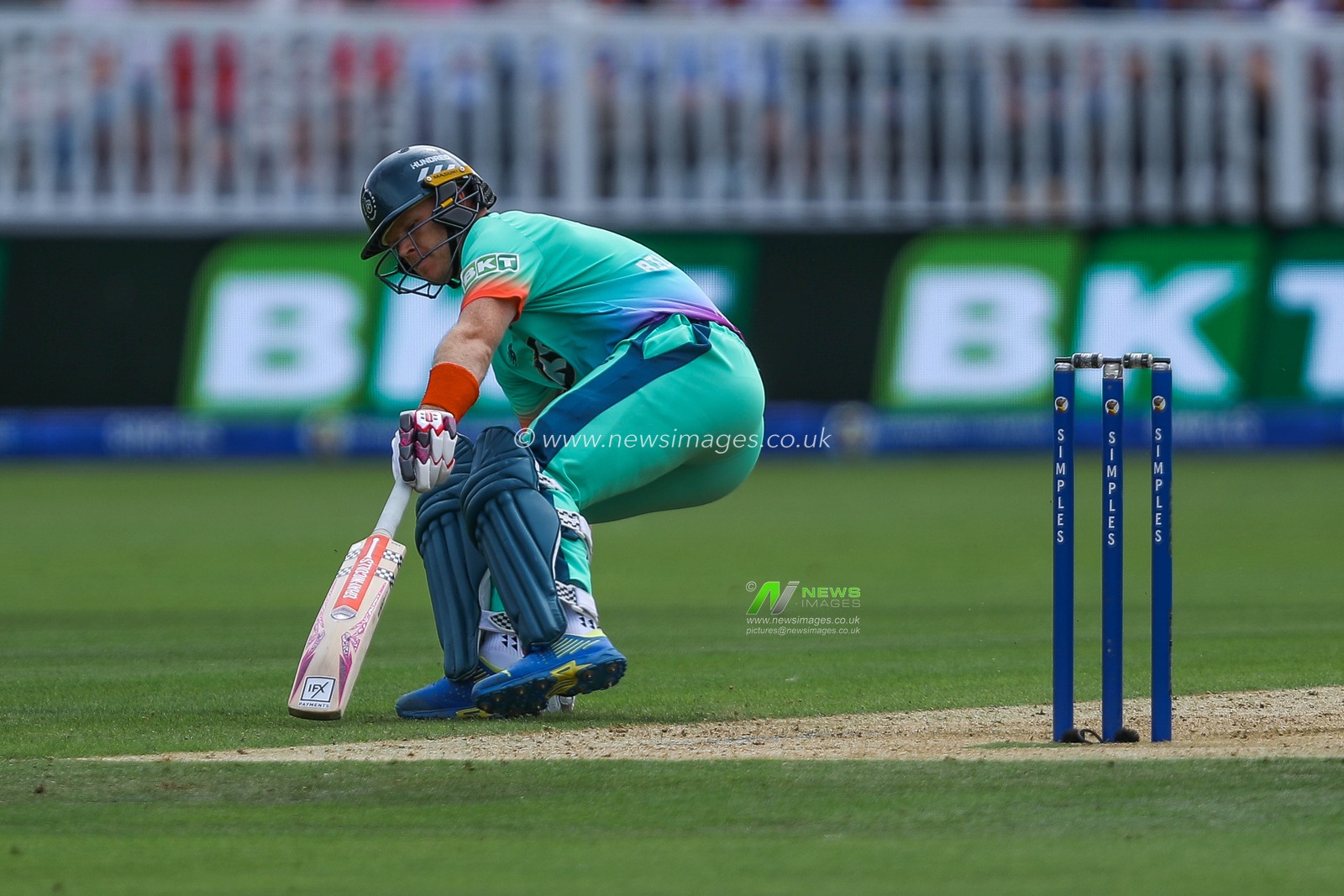 Sam Billings of Oval Invincibles reaches for the crease during the The Hundred match London Spirit Men vs Oval Invincibles at Lords, London, United Kingdom, 4th August 2024

(Photo by Izzy Poles/News Images)