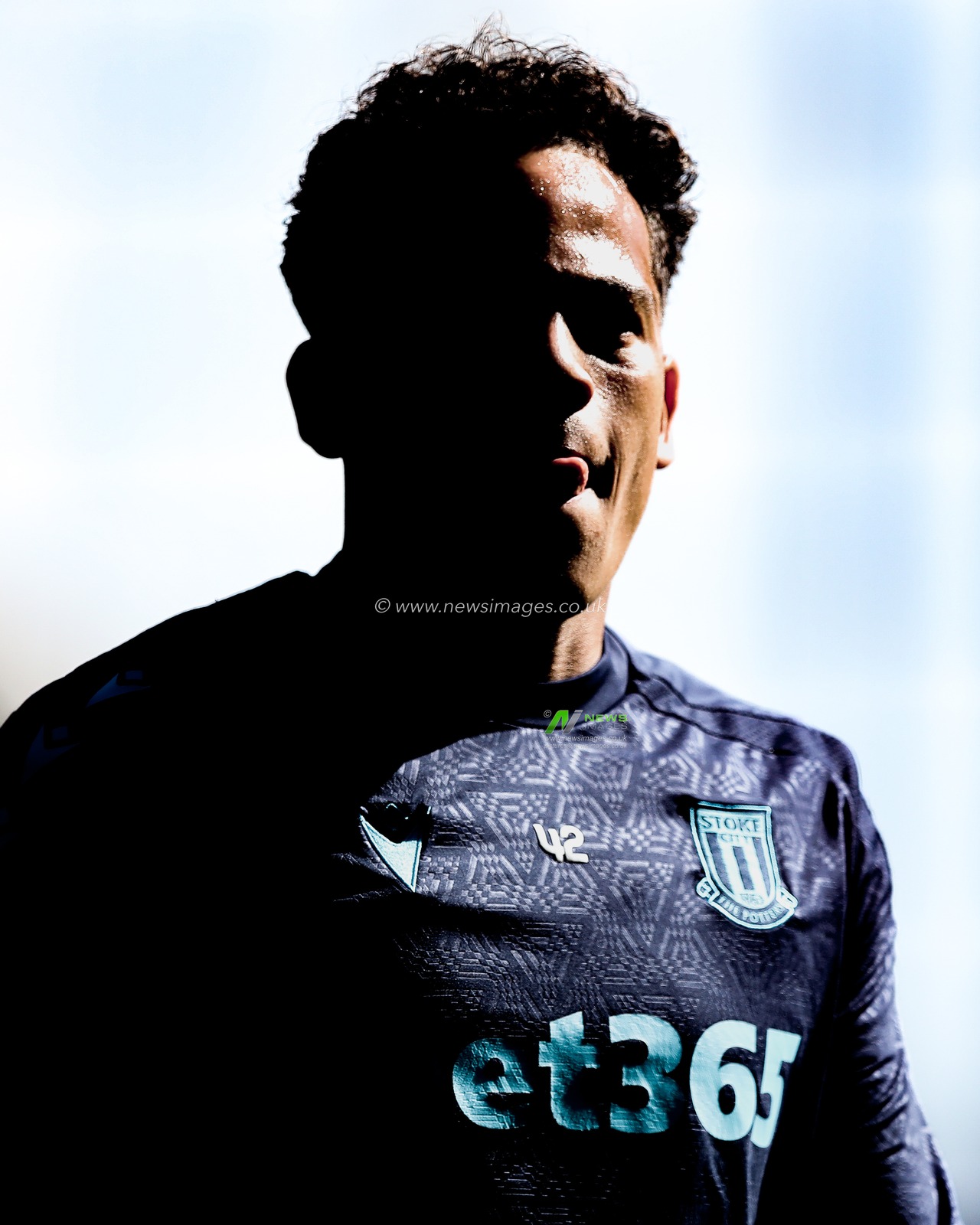Million Manhoef of Stoke City warms up during the Sky Bet Championship match Preston North End vs Stoke City at Deepdale, Preston, United Kingdom, 5th April 2025

(Photo by Jorge Horsted/News Images)
