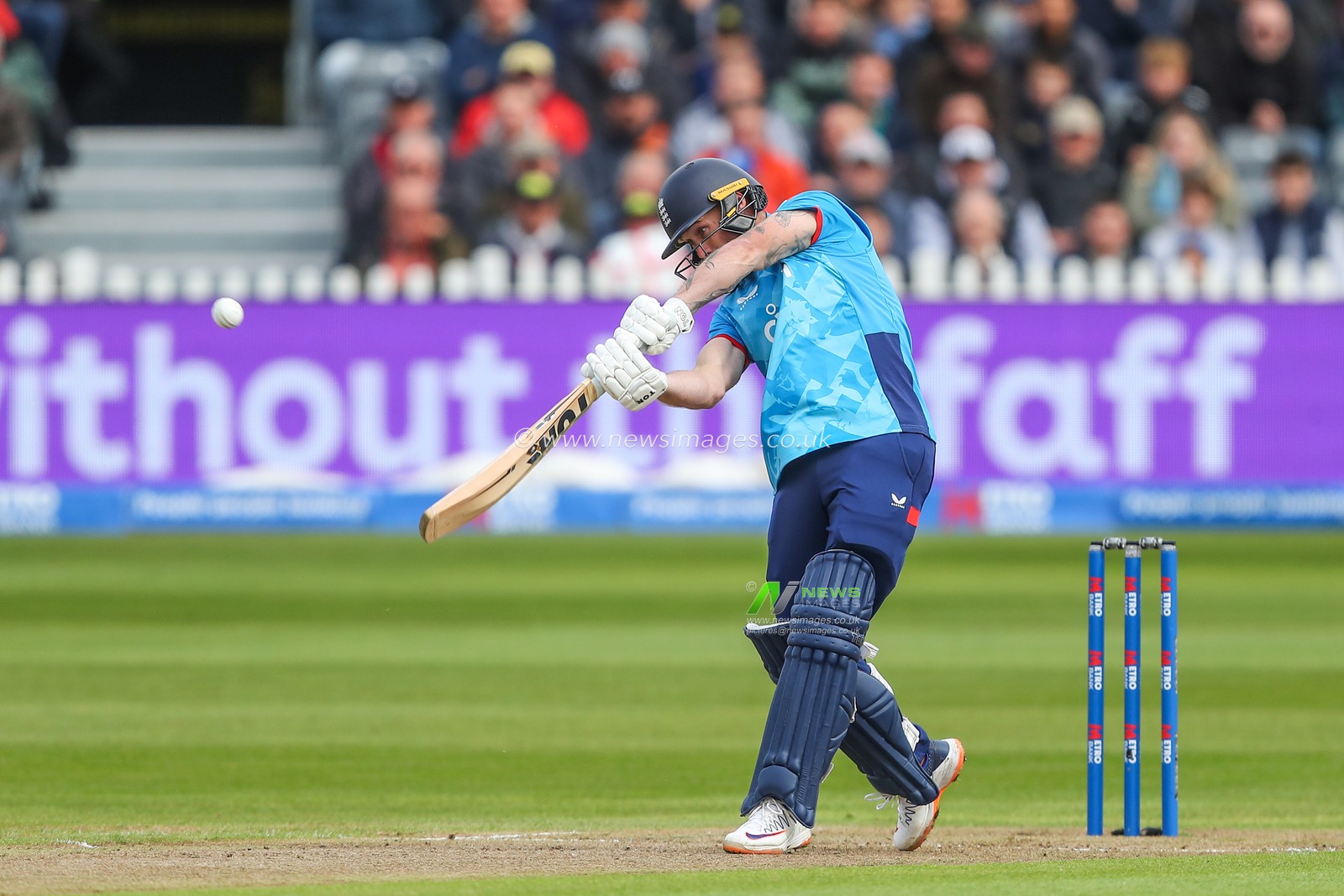 Phil Salt of England hits a four (4) during the Fifth Metro Bank One Day International match England vs Australia at Seat Unique Stadium, Bristol, United Kingdom, 29th September 2024

(Photo by Gareth Evans/News Images)