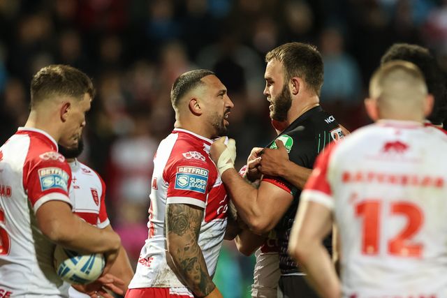 Tempers flare between Elliot Minchella of Hull KR and Kaide Ellis of Wigan Warriors during the Betfred Super League Round 9 match Hull KR vs Wigan Warriors at Sewell Group Craven Park, Kingston upon Hull, United Kingdom, 26th April 2024

(Photo by Mark Cosgrove/News Images)