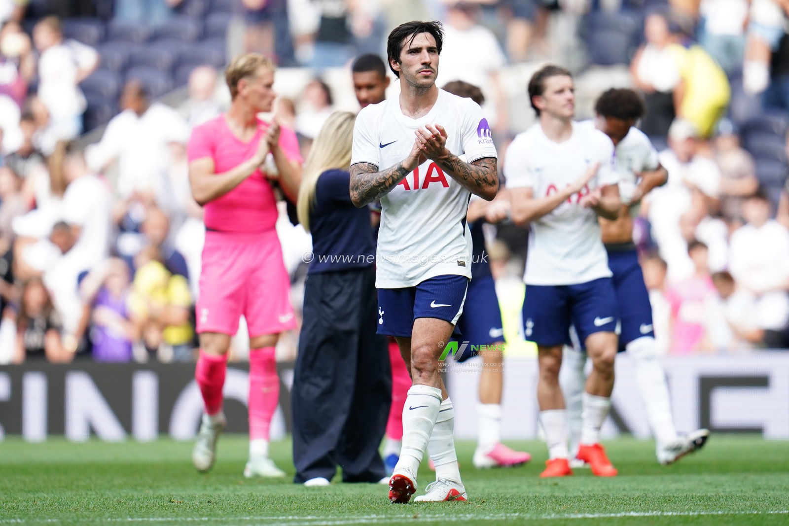 Sandro Tonali of Tottenham Hotspur at full time during the pre-season friendly match Tottenham Hotspur vs Hoffenheim at Tottenham Hotspur Stadium, London, United Kingdom on 15 August 2026

(Photo by Harvey Murphy/News Images)