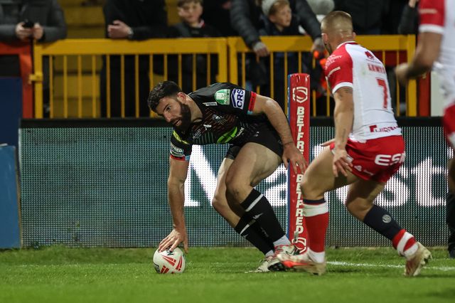 Abbas Miski of Wigan Warriors goes over for a try to make it 18-4 during the Betfred Super League Round 9 match Hull KR vs Wigan Warriors at Sewell Group Craven Park, Kingston upon Hull, United Kingdom, 26th April 2024

(Photo by Mark Cosgrove/News Images)