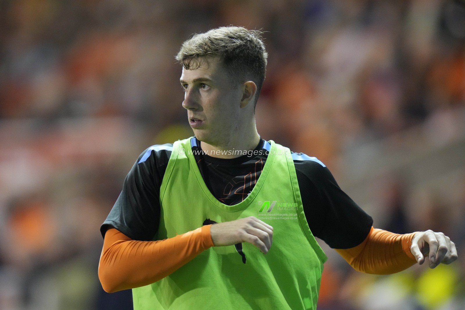 Jensen Weir #15 of Blackpool warms up before during the Sky Bet League 1 match Blackpool vs Port Vale at Bloomfield Road, Blackpool, United Kingdom, 15th August 2023

(Photo by Steve Flynn/News Images)