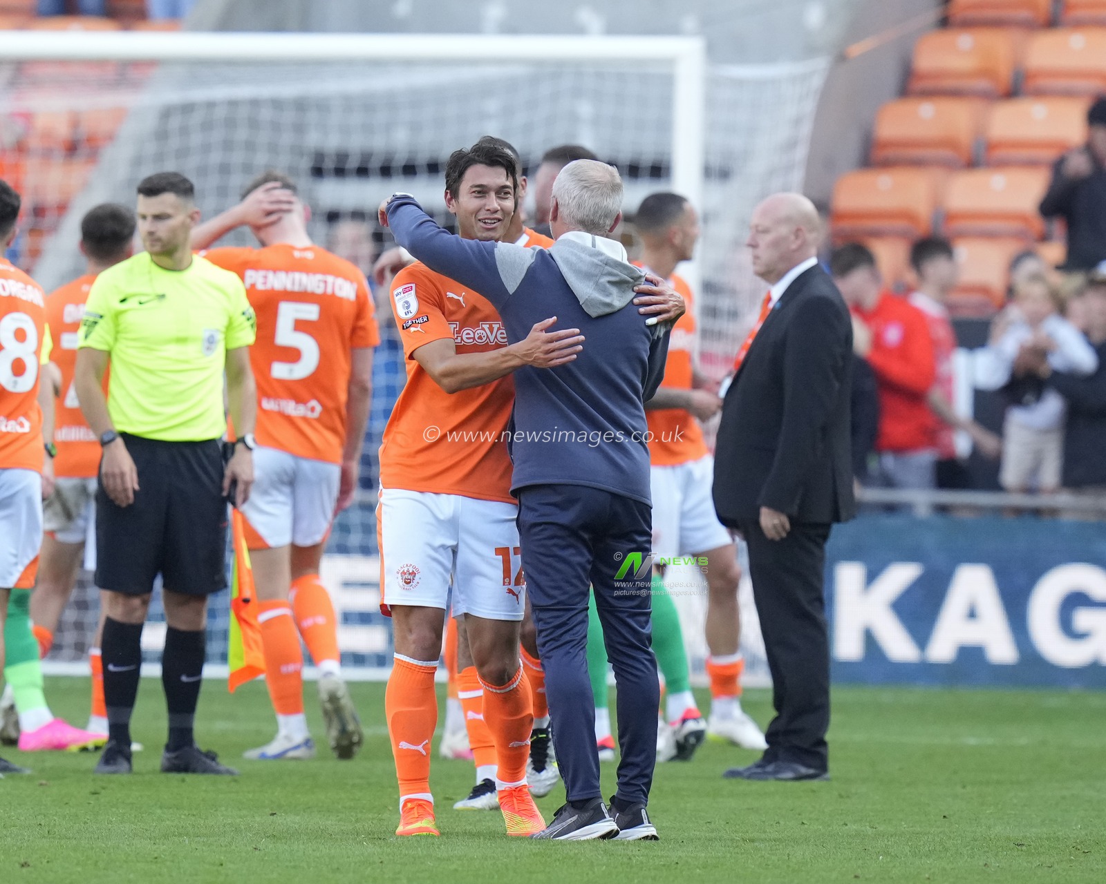 Kenny Dougall #12 of Blackpool celebrates with Neil Critchley, Manager of Blackpool during the Sky Bet League 1 match Blackpool vs Wigan Athletic at Bloomfield Road, Blackpool, United Kingdom, 2nd September 2023

(Photo by Steve Flynn/News Images)