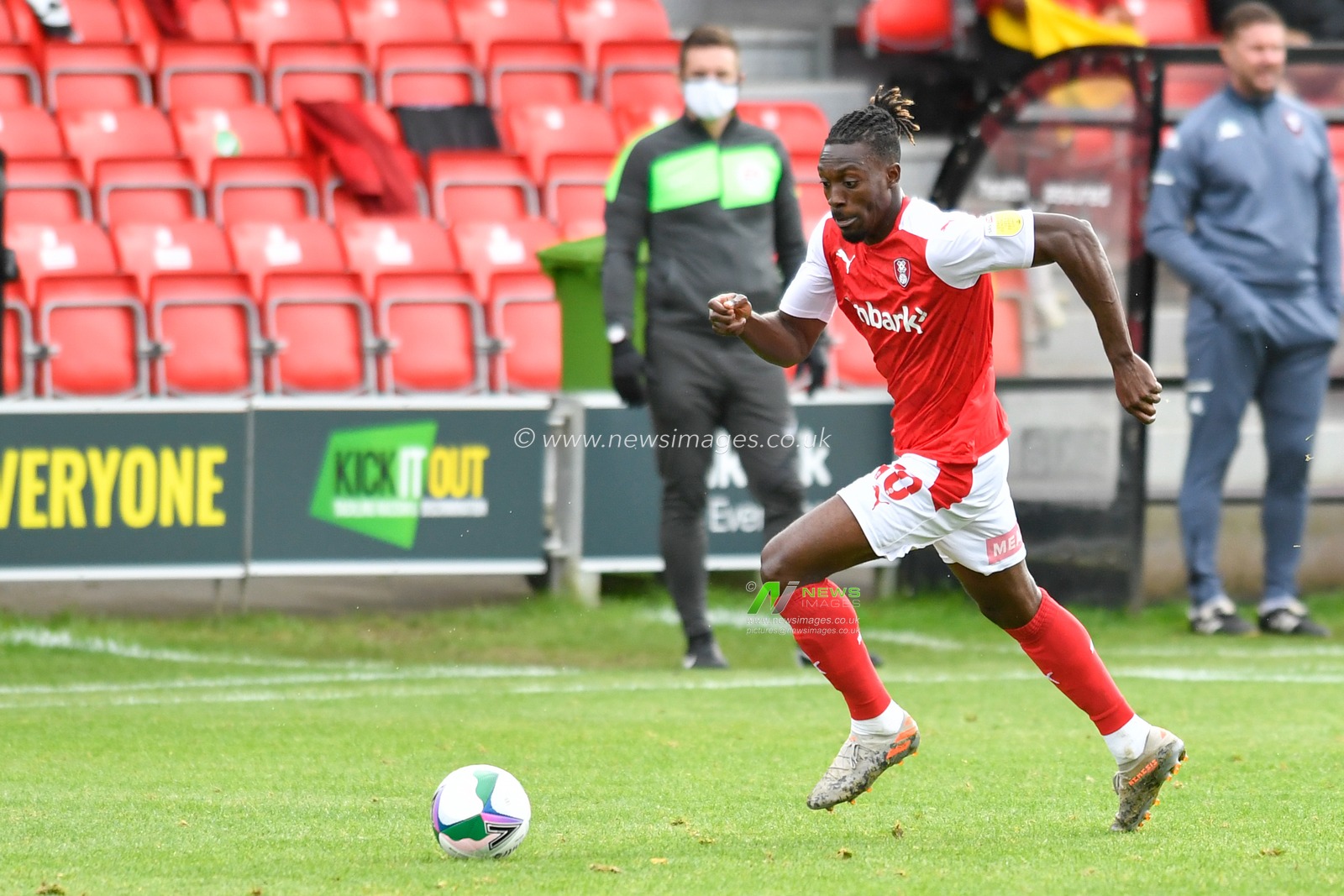 Olayinka Fredrick Oladotun Ladapo (10) of Rotherham United runs forward with the ball