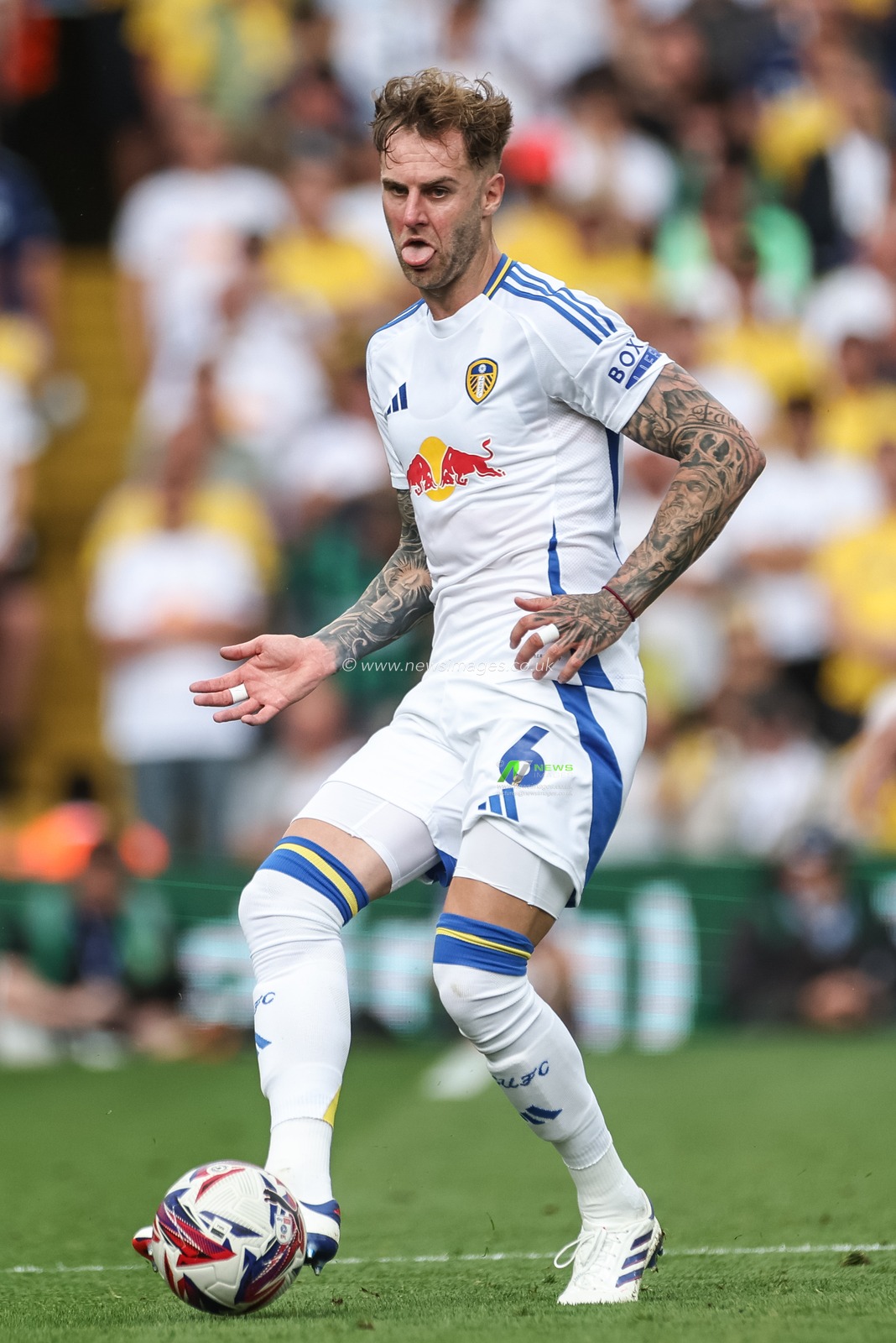 Joe Rodon of Leeds United with the ball during the Sky Bet Championship match Leeds United vs Portsmouth at Elland Road, Leeds, United Kingdom, 10th August 2024

(Photo by Mark Cosgrove/News Images)