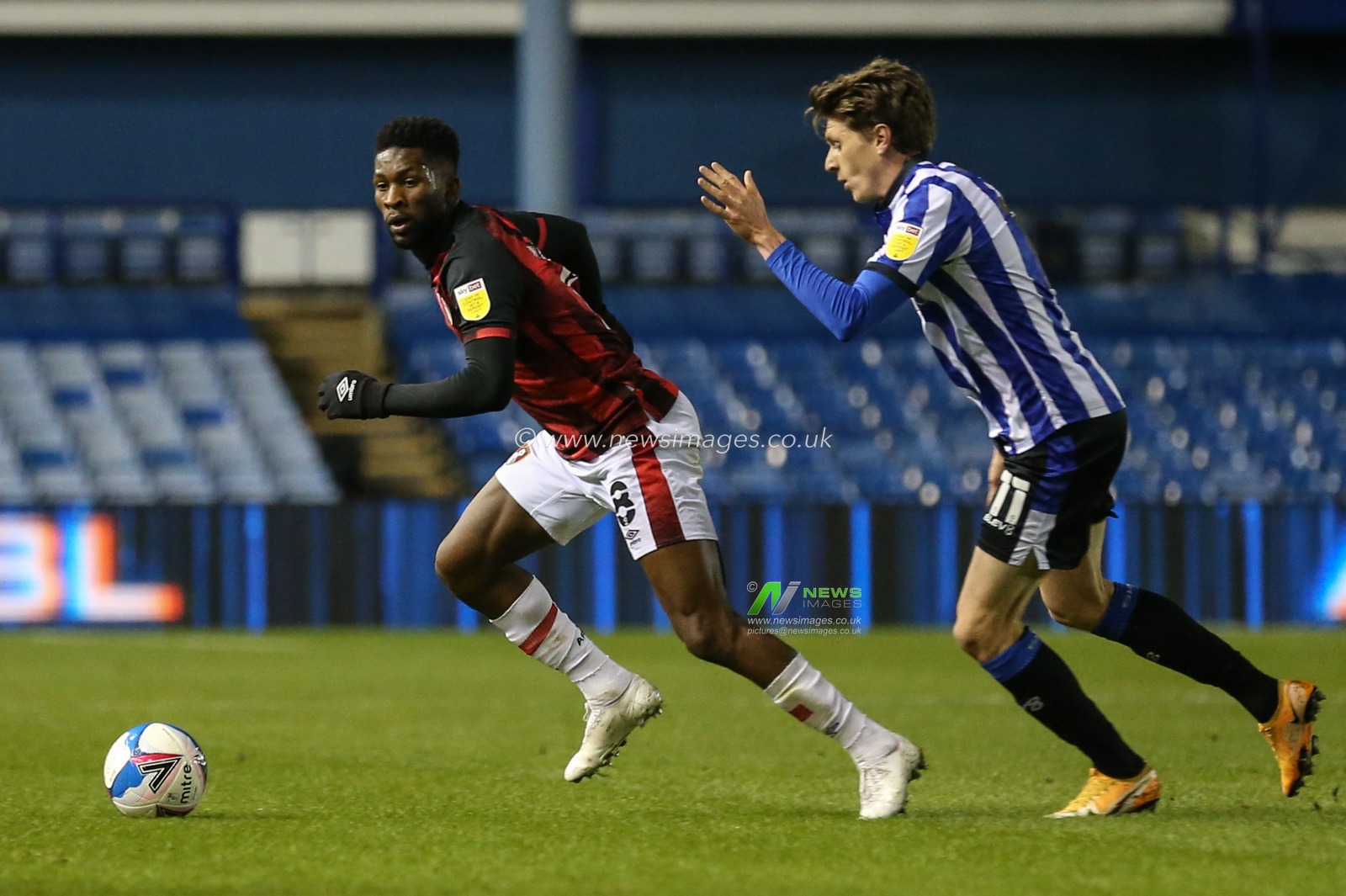 Jefferson Lerma (8) of Bournemouth in action during the game