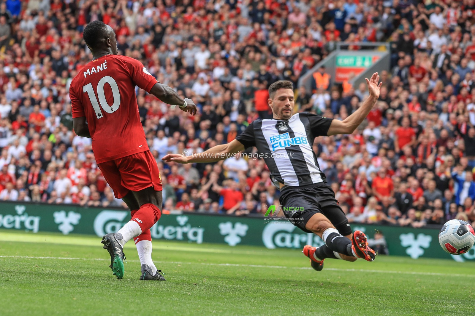 14th September 2019 , Anfield, Liverpool, England; Premier League Football, Liverpool vs Newcastle United ; Sadio Mane (10) of Liverpool scores to make it 2-1


Credit: Mark Cosgrove/News Images 


Premier League/EFL Football images are subject to DataCo Licence