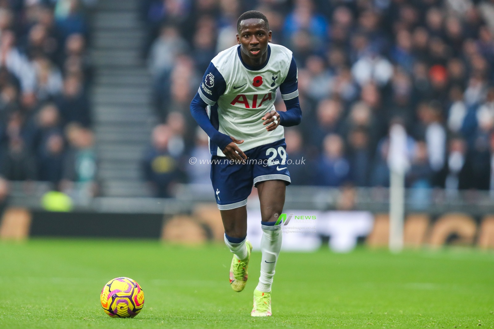 Pape Matar Sarr of Tottenham Hotspur runs with the ball during the Premier League match Tottenham Hotspur vs Ipswich Town at Tottenham Hotspur Stadium, London, United Kingdom, 10th November 2024

(Photo by Izzy Poles/News Images)