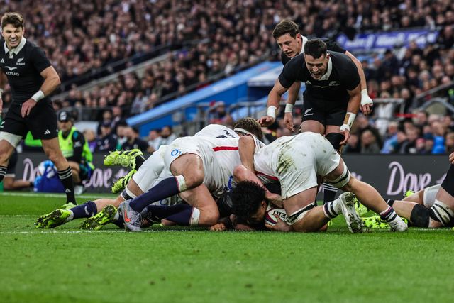 Leicester Fainga’anuku New Zealand goes over for a try during the Quilter Nations Series 2025 match England vs New Zealand at Allianz Stadium, Twickenham, United Kingdom, 15th November 2025

(Photo by Mark Cosgrove/News Images)

*** GER AUT SUI OUT ***