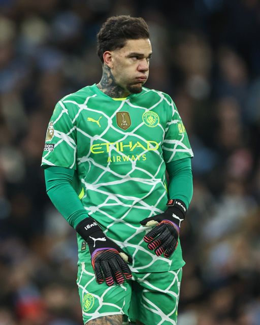 Ederson of Manchester City during the Premier League match Manchester City vs Chelsea at Etihad Stadium, Manchester, United Kingdom, 25th January 2025

(Photo by Mark Cosgrove/News Images)