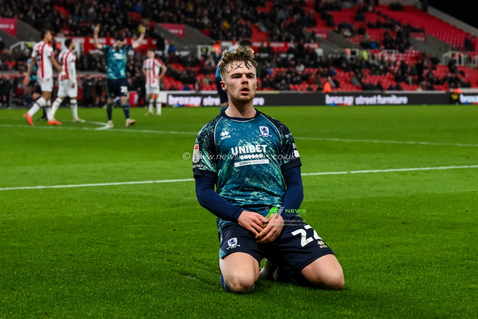 Tommy Conway of Middlesbrough celebrates his goal to make it 1-3 during the Sky Bet Championship match Stoke City vs Middlesbrough at Bet365 Stadium, Stoke-on-Trent, United Kingdom, 25th February 2025

(Photo by Craig Thomas/News Images)