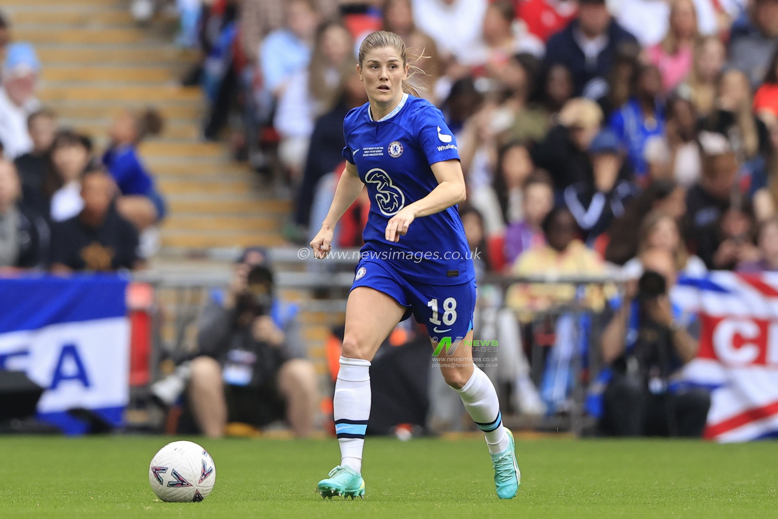 Maren Mjelde #18 of Chelsea in action during the Vitality Women's FA Cup Final match Chelsea FC Women vs Manchester United Women at Wembley Stadium, London, United Kingdom, 14th May 2023

(Photo by Conor Molloy/News Images)