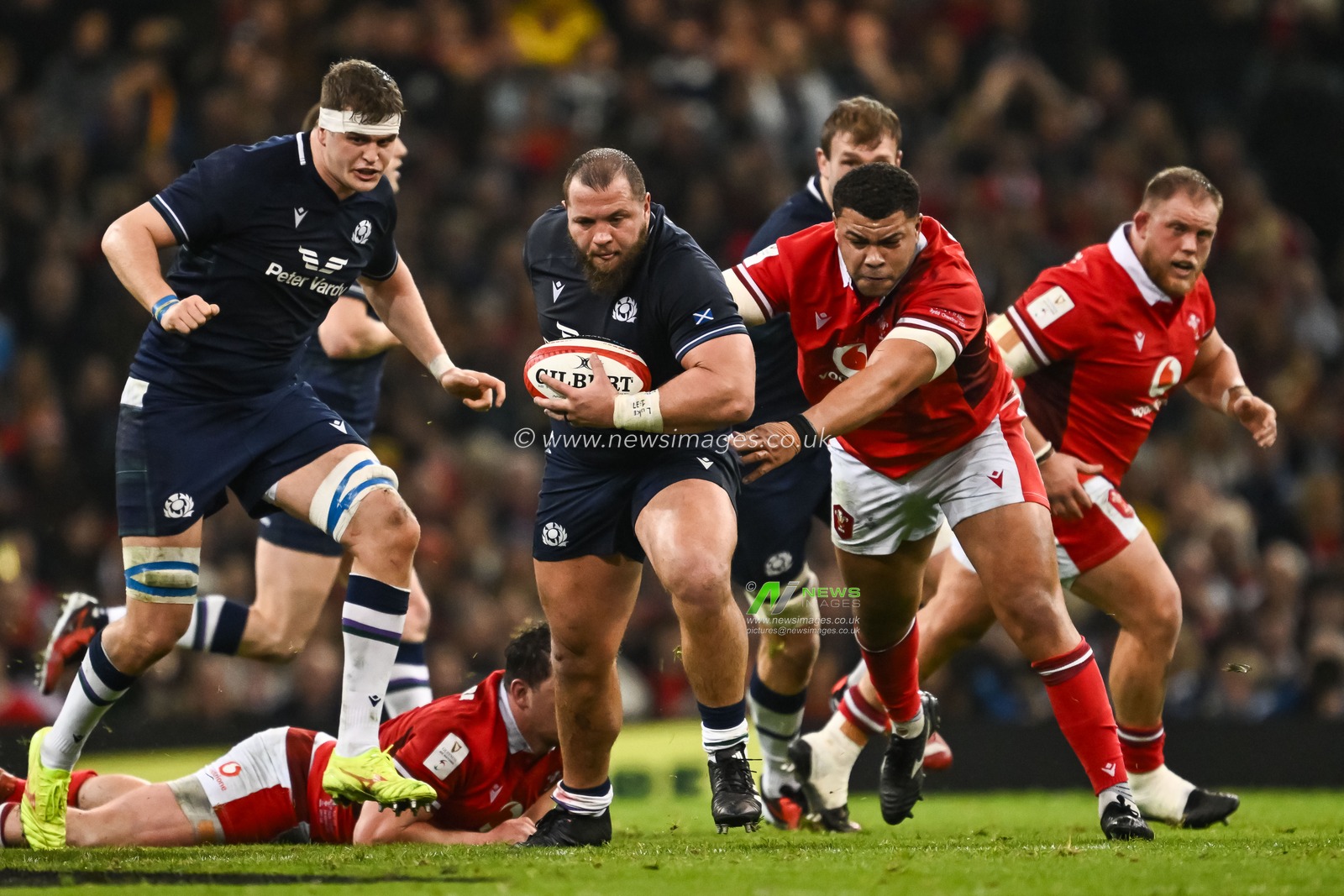 Pierre Schoeman of Scotland makes a break during the 2024 Guinness 6 Nations match Wales vs Scotland at Principality Stadium, Cardiff, United Kingdom, 3rd February 2024

(Photo by Craig Thomas/News Images)